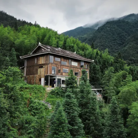 Congjiang Jiabang Terraces Lianghua Homestay