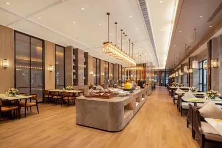 Lu'an Lingxin Valley Hot Spring Resort Отели рядом с достопримечательностью «Dabie Mountains Scenic Valley»