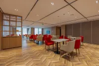 Yicheng Hotel (Xining Chengbei Wuyue Plaza Qinghai Vocational and Technical University Branch)