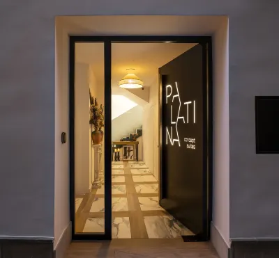 Palatina Concept Suites Hotels near Peinador de la Reina