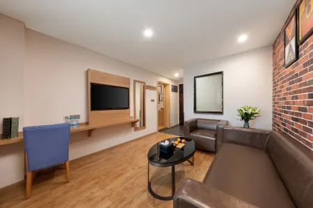 Maker Hotel Отели рядом с достопримечательностью «Ping An Finance Center - Free Sky»