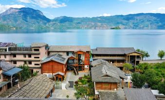 Chunshi · Amber | Amber Hotel Lakeside Resort Hotel (Lugu Lake Daluoshui Village)
