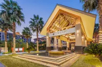 리싱 핫 스피링 리조트 쿤밍 쿤밍 간부 요양원-실내 온수 수영장 주변 호텔