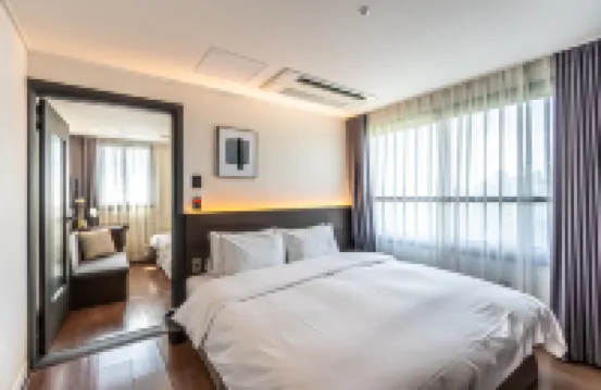 โรงแรม เดอะ แกรง จุงมุน โรงแรมในซอกวีโพ