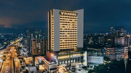 Vienna International Hotel (Guangzhou Development District) Отели рядом с достопримечательностью «Longtoushan Forest Park»