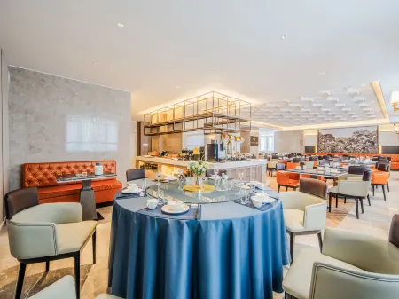 Vienna International Hotel (Zhaoxian Yifangcheng) Отели рядом с достопримечательностью «Zhaozhou Bridge»