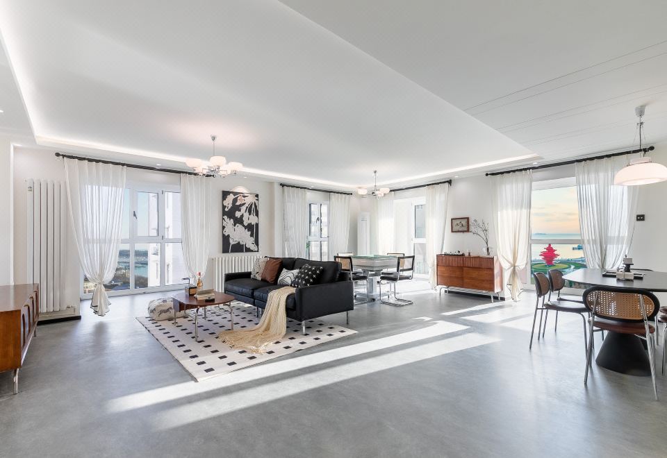 3. 칭다오 77 홈..