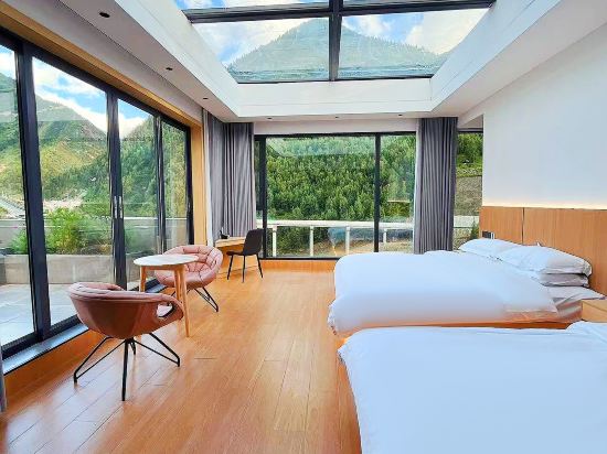 Wangshan Xili Homestay (Siguniangshan Branch)