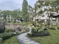 Haiyan Nanbei Lake Jinniushan Manor - Mountain view