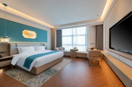 Changsha Kairay royal plaza hotel Отели рядом с достопримечательностью «Hunan Technical College of Water Resources and Hydro Power»