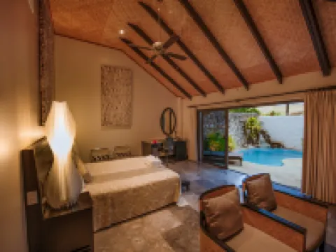 Crown Beach Resort & Spa Hotels in Arorangi