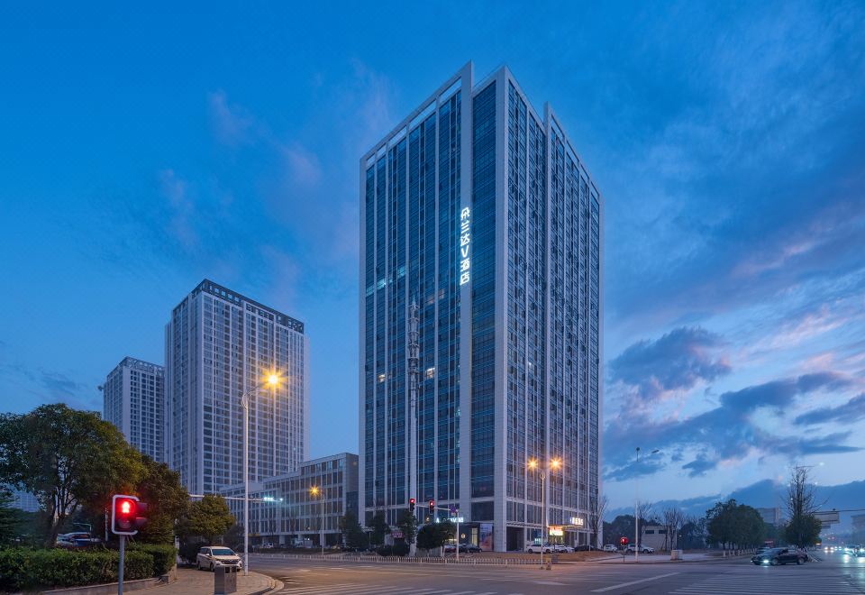 朵兰达V酒店（长沙大汉金桥未来城店）外景图