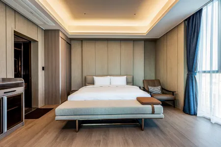 Jeju Bolton Hotel Отели рядом с достопримечательностью «Драконный головный рок»