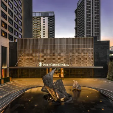 InterContinental Hotels SHENZHEN WECC by IHG (Snow World) Hotels near Shenzhen World Exhibition & Convention Center
