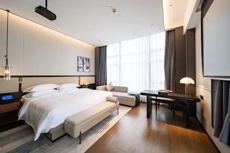 BaiLiQuanZhiJiuDian Hotel (Jiangmen Binjiang Sports Center)