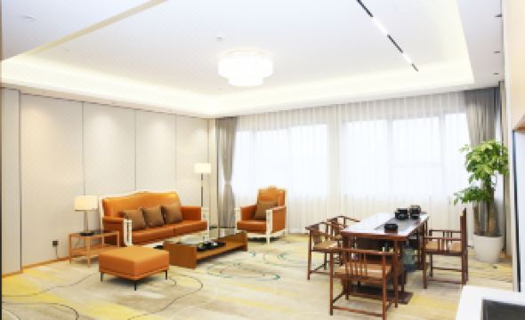 Hui Yue Hotel (Hui Rong Plaza, Chengdu Phoenix Mountain Sports Park)