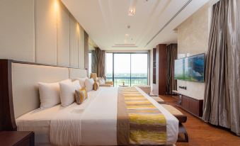 Summit Windmill Golf Suite Hotel at Suvarnabhumi