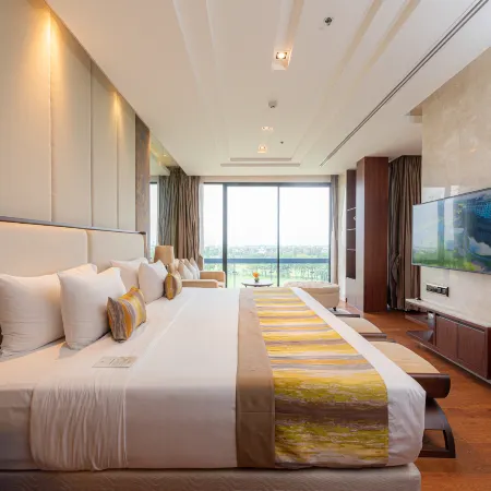 Summit Windmill Golf Suite Hotel at Suvarnabhumi