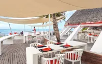 LUX* South Ari Atoll - breakfast