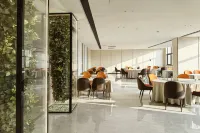 Holiday Inn West Lake (Xiangyang West Railway Station Xiangzhou District Xiguan Airport Branch)