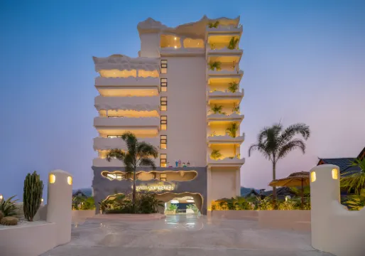 西雙版納雲棲藝宿江景酒店