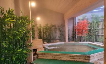 Osaek Greenyard Hotel - Housity