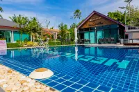 Neenlawat Riverside - piscina