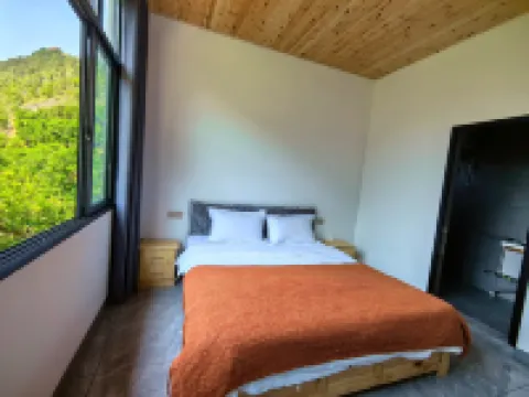 Guest Homestay Outside Fengjie Mountain