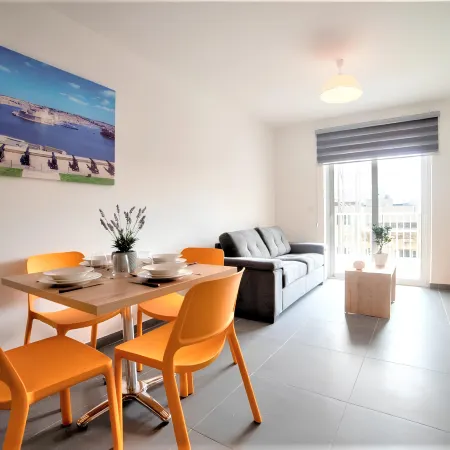 Elise Apartments