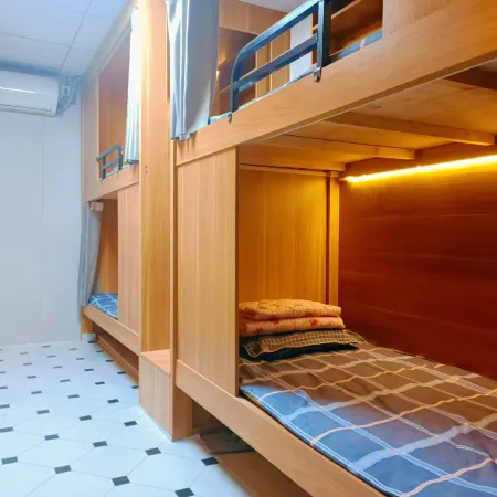 Ruoqi xiangQing Hotel