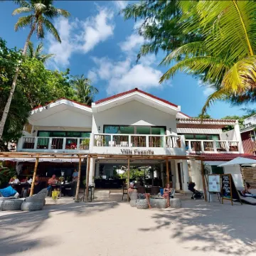 卡米拉海灘度假村別墅 鄰近三区的酒店