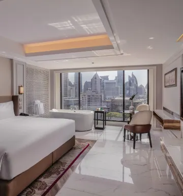 ห้องจากุซซี่คอร์เนอร์คลับเลาจน์แอ็คเซส