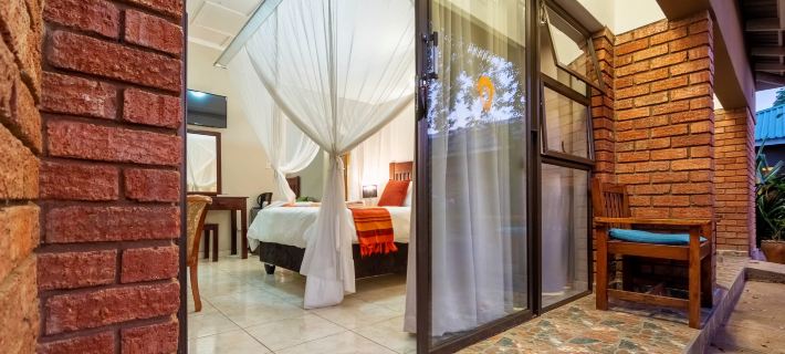 Dzimbahwe Guest Lodge Hotels in Hwange