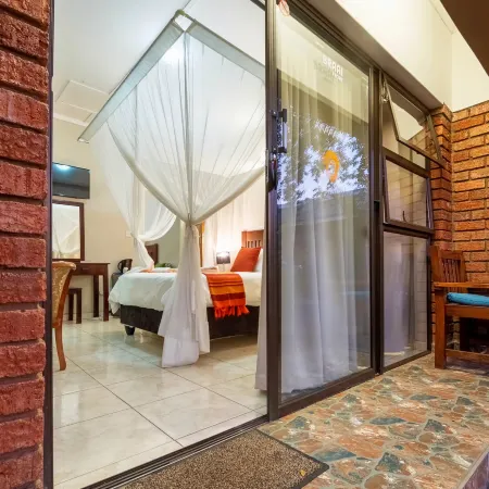 Dzimbahwe Guest Lodge