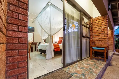 Dzimbahwe Guest Lodge - piscine