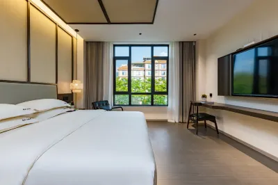 Fengyue · Ju  Hotel (Dehong Mangshi Dai Ancient Town Branch) Hotel dekat China Burma Friendship Tree