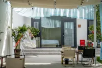 Maple Bridge Night Homestay (Qingshui River Store)