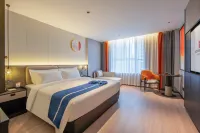 Rezen Dong Hotel (Wuxi Taihu Yuantouzhu Scenic Area Binhu MixC Mall) - 4-Star