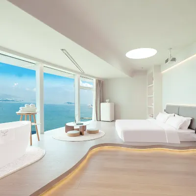 Xiamen IMAY Designer Seaview Apartment (Shimao Twin Towers Branch) Hotels near Hulishan Fortress