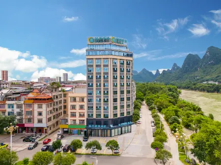 City Comfort Inn Hotel (Hechi Yizhou Longjiang Second Bridge) Отели в г. Хэчи
