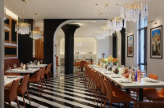 Z Hotel (Shangri-La Dukezong Ancient City)