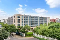 Vienna International Hotel (Hangzhou Xixi Wetland West Lake Scenic Area Store) Hotels near Ancient Tianzhu Zhongyin Temple