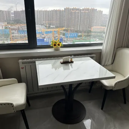 Qihe · Light Luxury Hotel (Greenland Central Business District Branch)