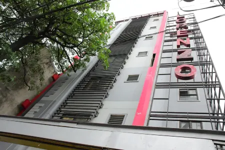 Arzo Hotel Makati
