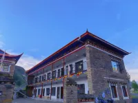 Mountains YUNMUXINCEN  B&B Hotels in Yuzixi