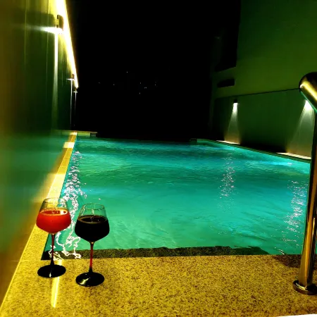 Nanjin Qiuchan·Cloud Brook Hot Spring Art Resort (Fuli Health Valley)