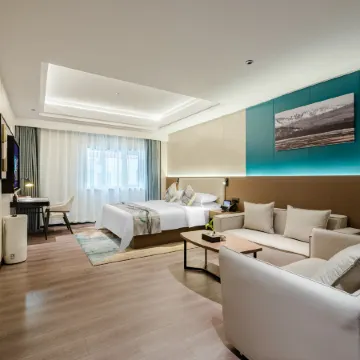Luohe Asia Hotel (Changjian Square Branch, Renmin Road)