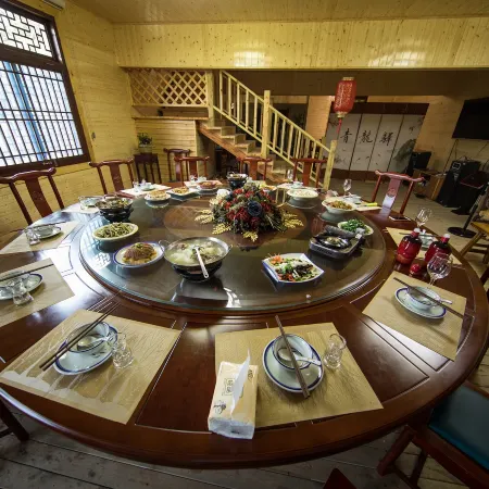 Qinglongyi Homestay
