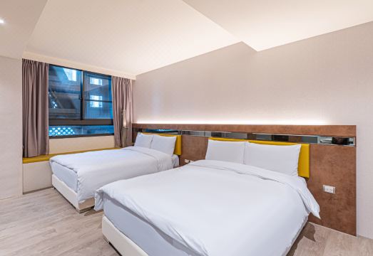 3. 체크 인 타이중..