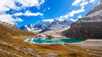 Daocheng Yading travel film hotel.
